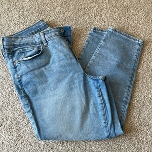Old navy women’s OG straight high rise light wash jeans - 14 short